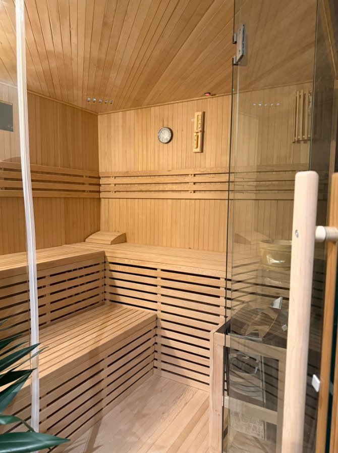 Sauna finlandais en bois naturel — Nature Hammam Poissy